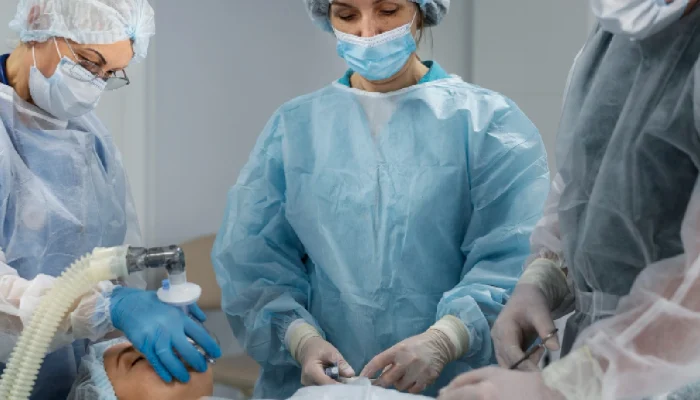 Emergency & Critical Care (1)